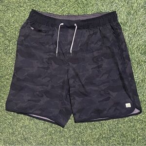 Vuori Short Mens Large Banks Camo Drawstring Pocket Logo Run Gym Hype Core